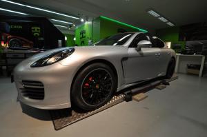 2016 Porsche Panamera Turbo Aluminium Metallic Matt by Print Tech